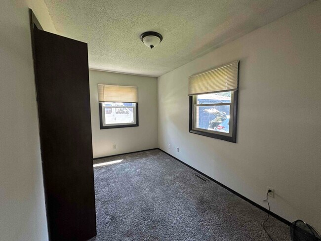 Foto del edificio - 3812 SW 3rd St