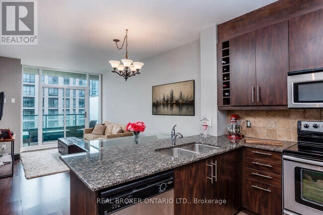 Photo du bâtiment - 88 Broadway Ave
