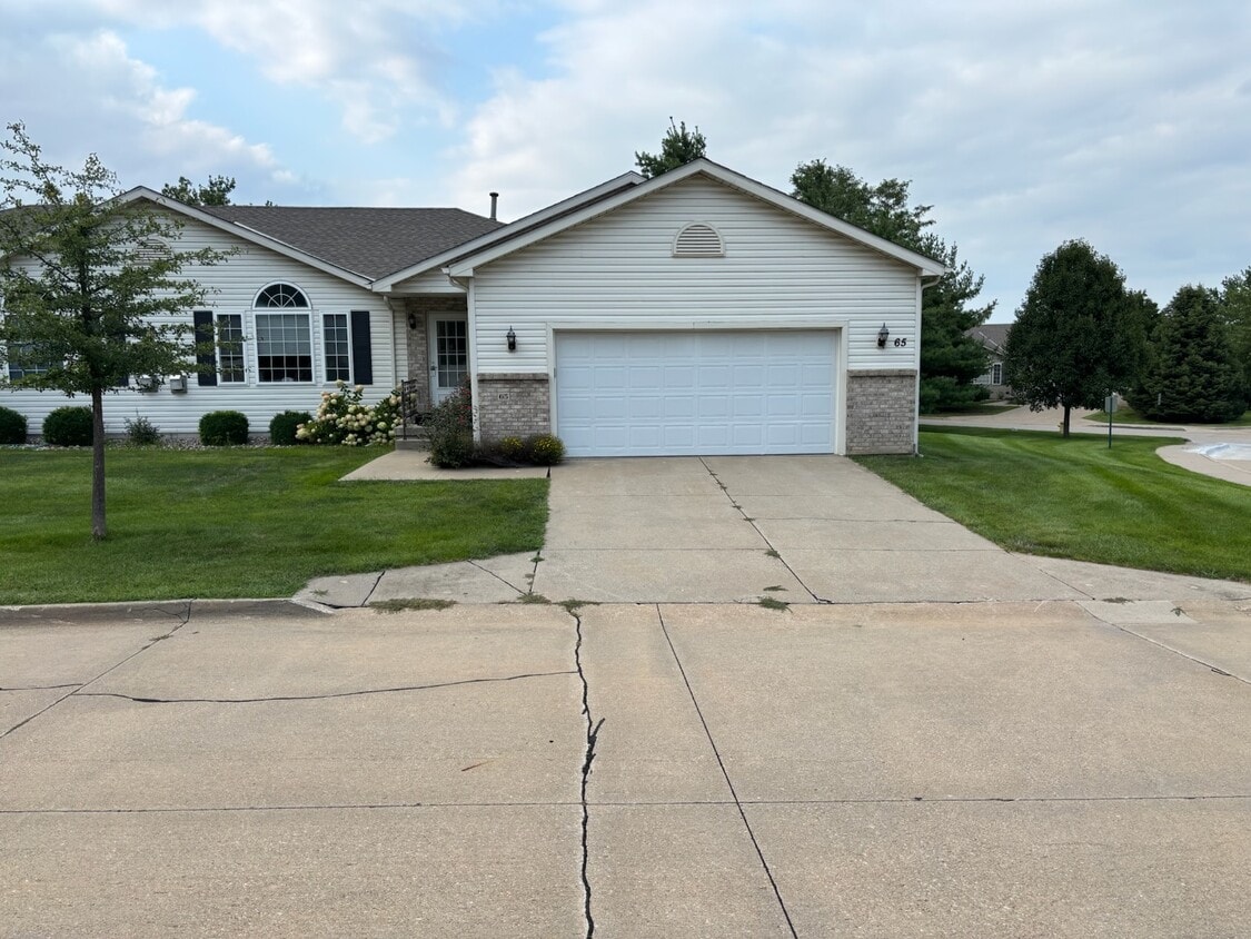 Townhouse - 495 S 51st St