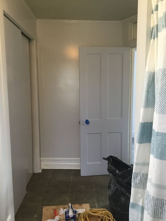 Foto del edificio - 128 S Barbara St