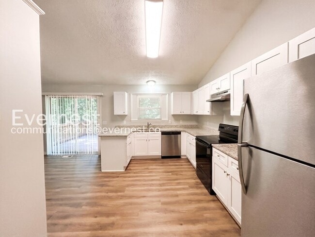 3Bed/2Bath/Available Now! - 3Bed/2Bath/Available Now! House