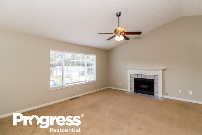 Building Photo - 524 Bluff Ct