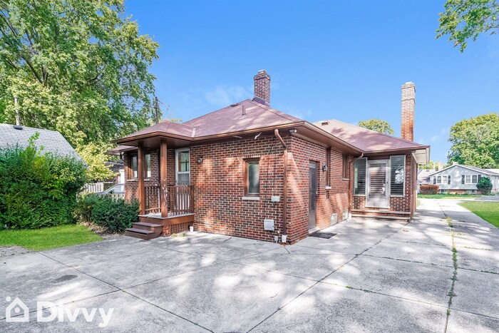 Foto principal - 150 E 272nd St