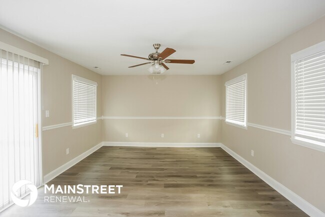 Building Photo - 7414 Shadowlake Dr