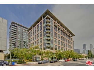 Foto principal - 1111 S Grand Ave