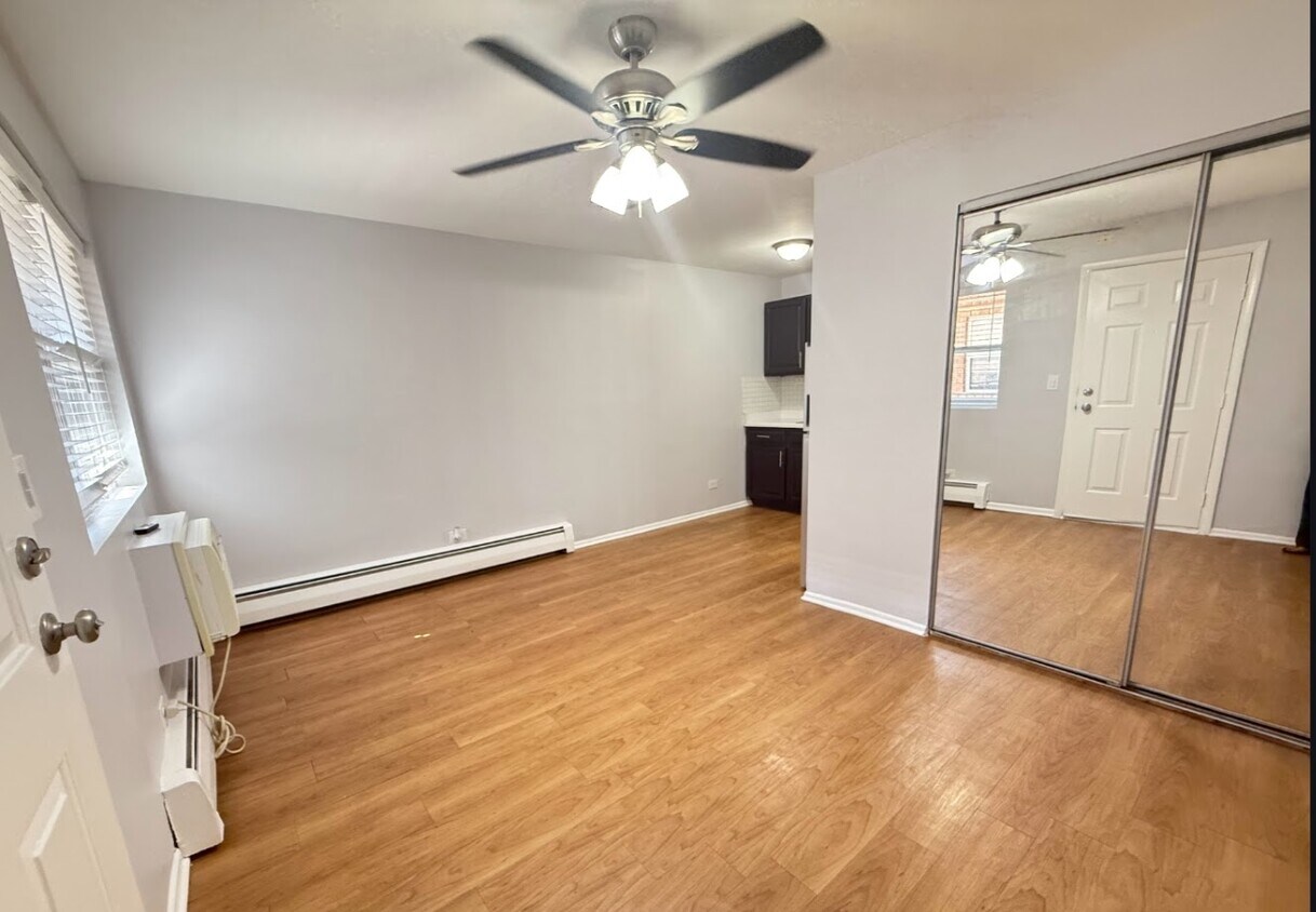 Foto principal - 4613 N Beacon St