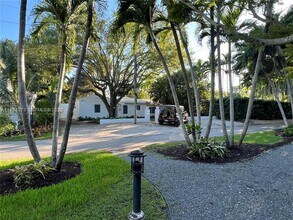 Building Photo - 256 NE 85th St