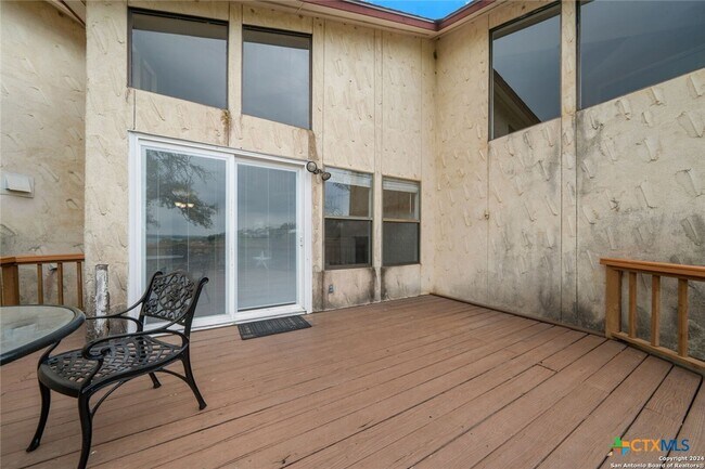 Foto del edificio - 1043 Barbara Dr