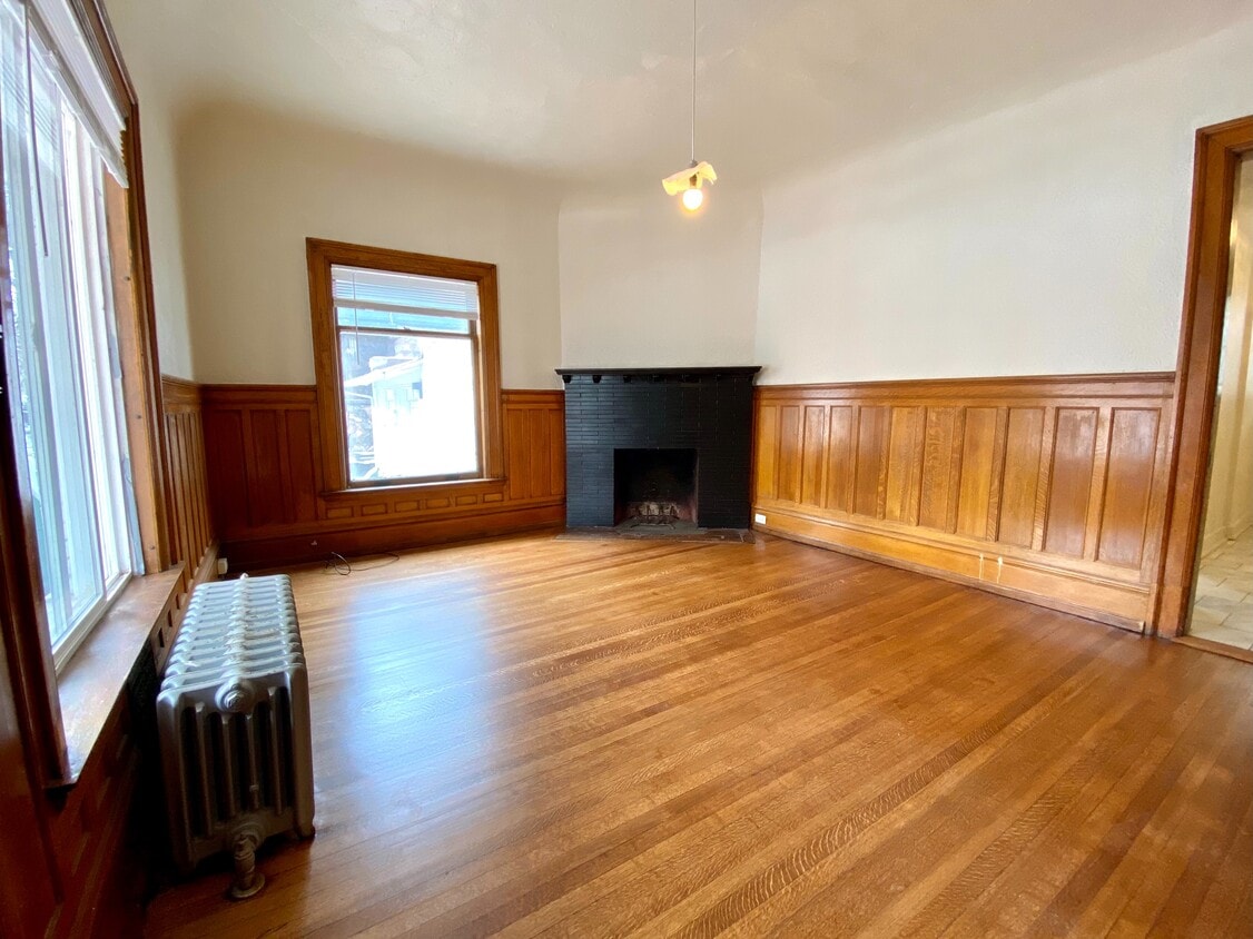 Primary Photo - 1375 Race St