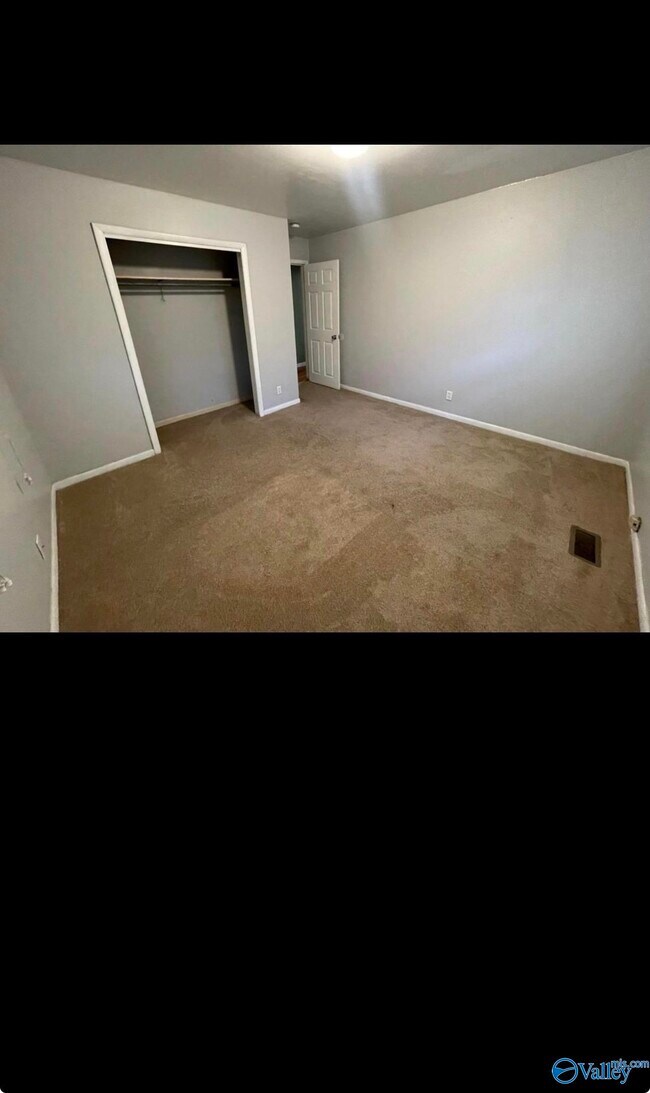 Foto del edificio - 2508 Trail Ridge Rd NW