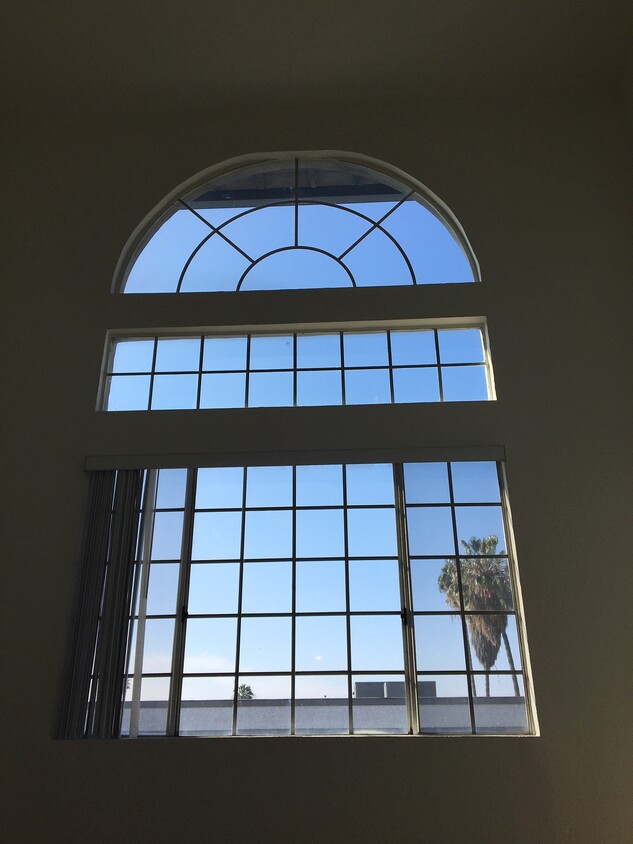 Foto principal - 1460 Mansfield N Ave