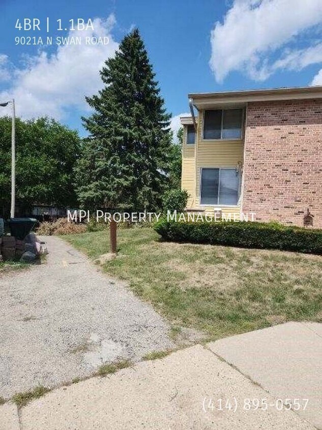 Primary Photo - 9021 N Swan Rd