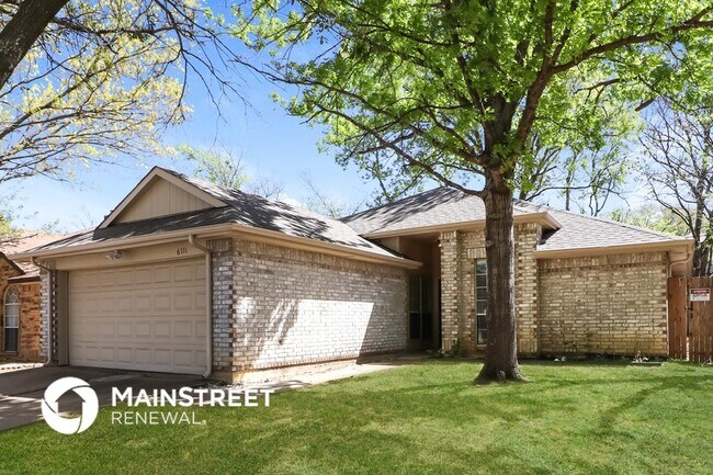 Building Photo - 6111 Inks Lake Dr