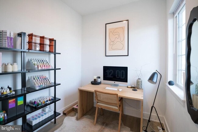 Building Photo - 1324 Frankford Ave