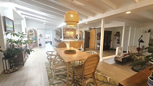 Building Photo - RARE 5 bedroom on Kalaheo Hillside.  Beaut...