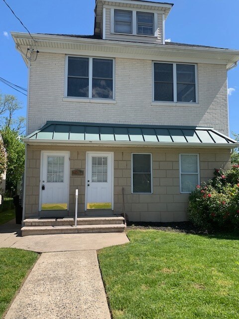 FRONT - 200 Freeman St