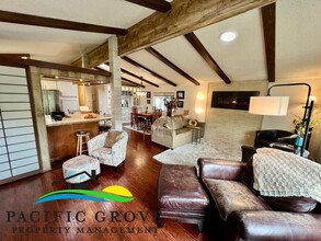 Building Photo - 700 Briggs St