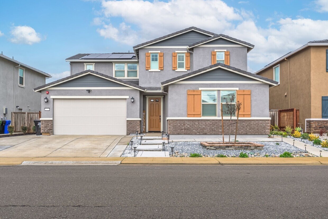 Exquisite 3/2.5 + Inlaw Quarters! ELK GRO... - Exquisite 3/2.5 + Inlaw Quarters!  ELK GRO...
