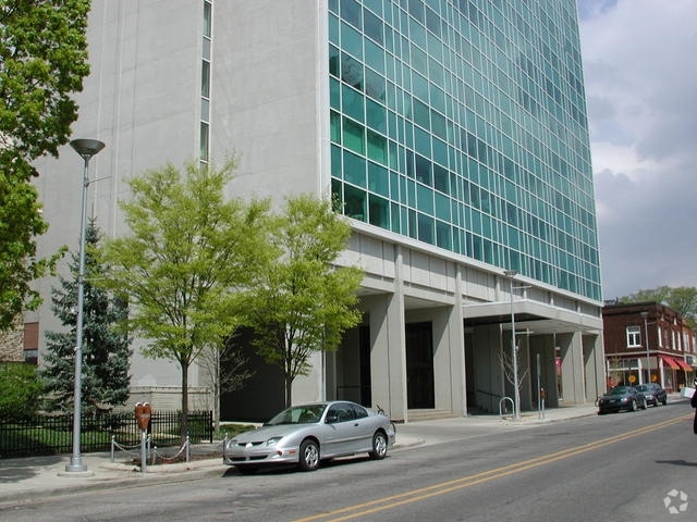 Foto del edificio - Tower Plaza