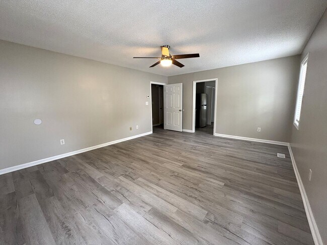 Foto del edificio - 105 Lonesome Wind Way