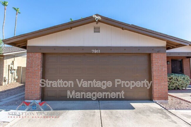 Building Photo - 7911 East Vía de Belleza