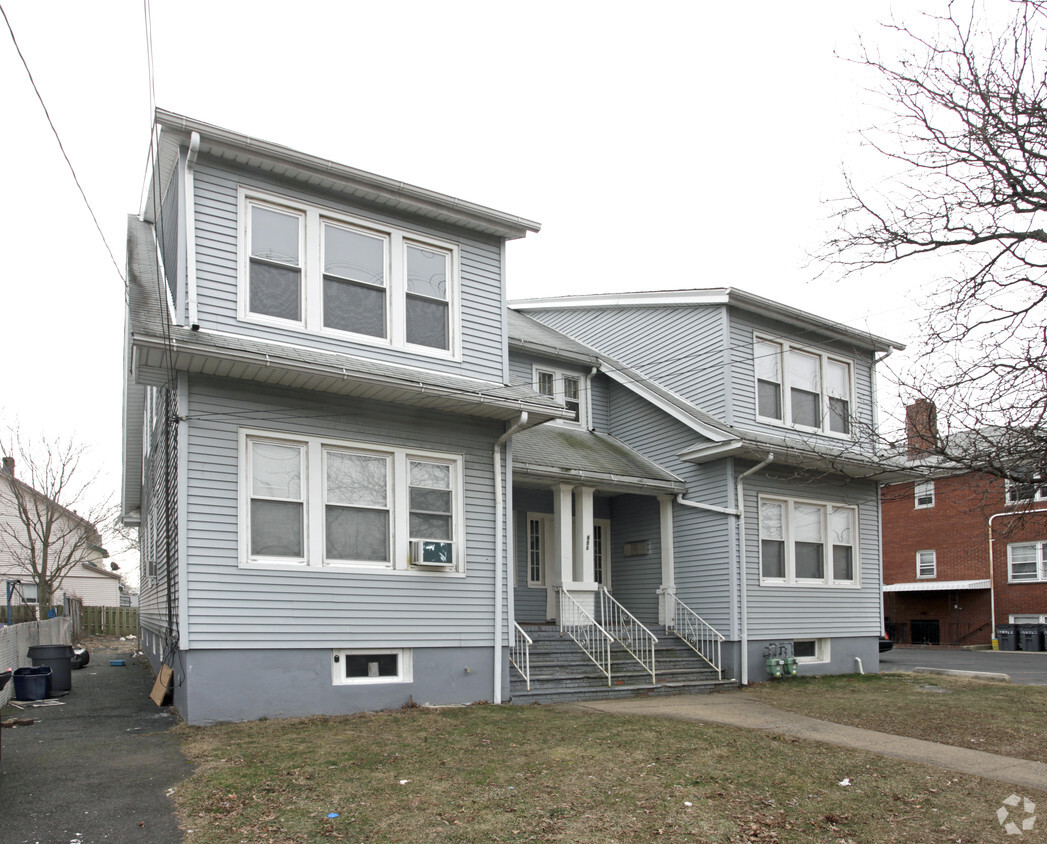 Primary Photo - 486 E 1st Ave