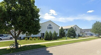 Building Photo - 3516 Midvale Dr