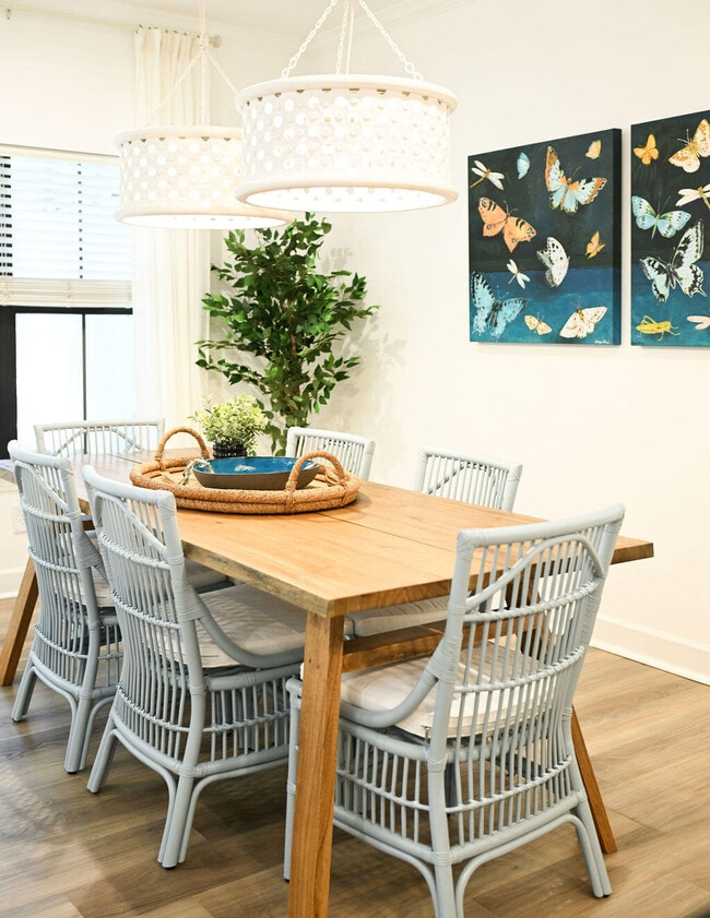 Foto del edificio - 90 Southaven Cir