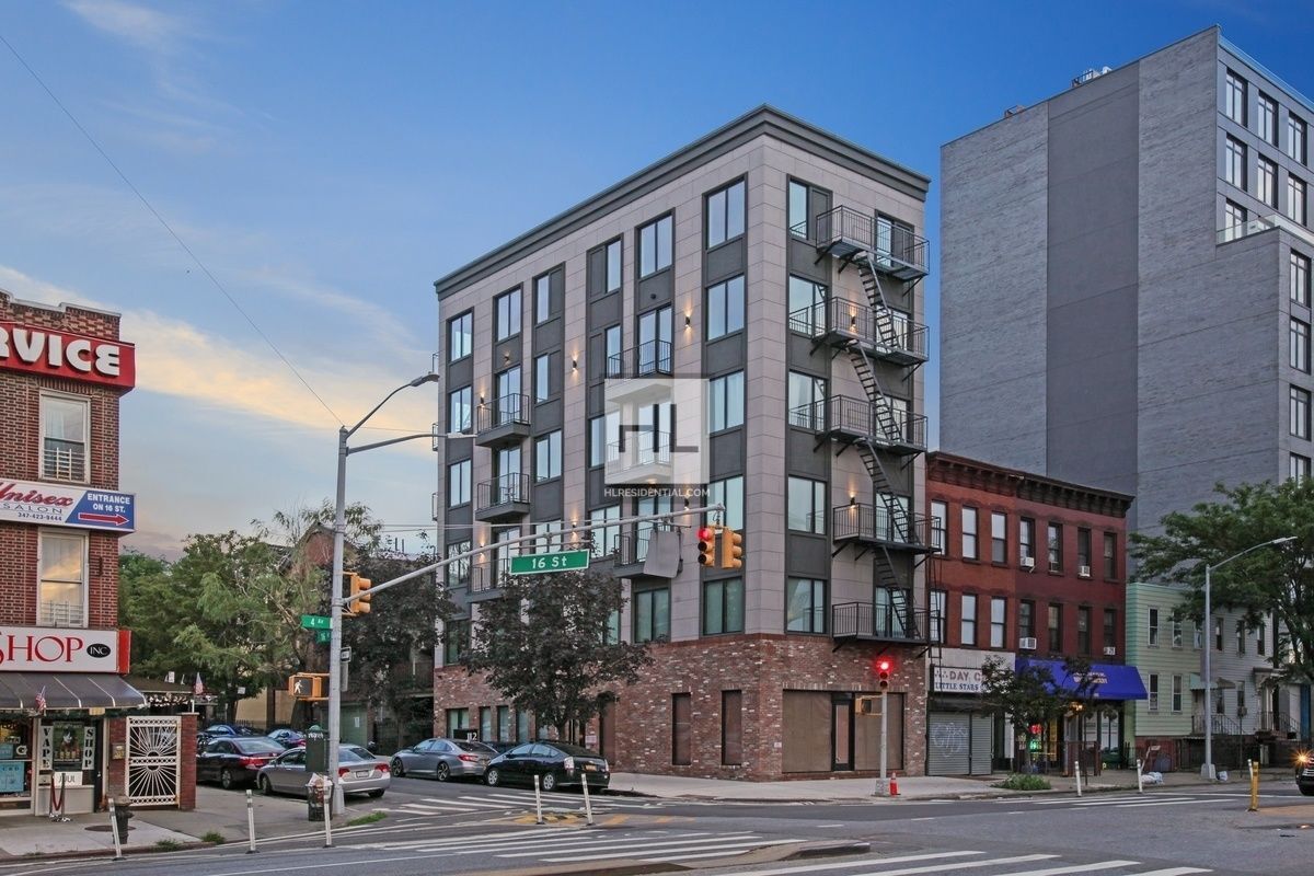 Primary Photo - Exceptional 3BR/2Bath in Park Slope