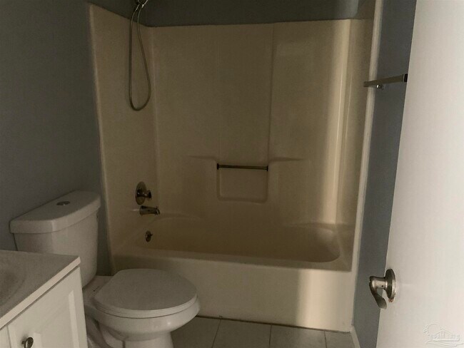 Foto del edificio - 6818 Tiki Ln