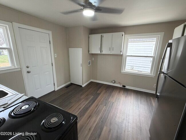 Building Photo - 1006 Navaho Pl