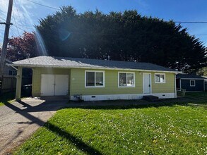 Building Photo - 3956 V St