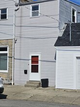 Building Photo - 847 Central Ave