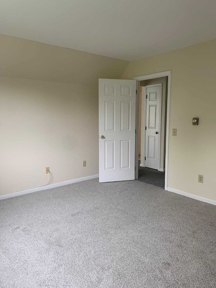 Building Photo - 55 Mill Plain Rd
