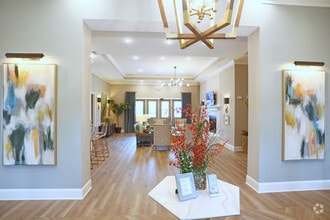 Building Photo - Laurel View