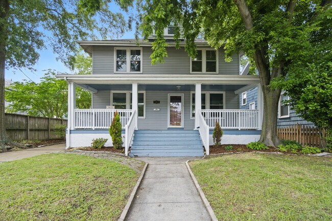 Foto del edificio - 5611 Hampton Blvd