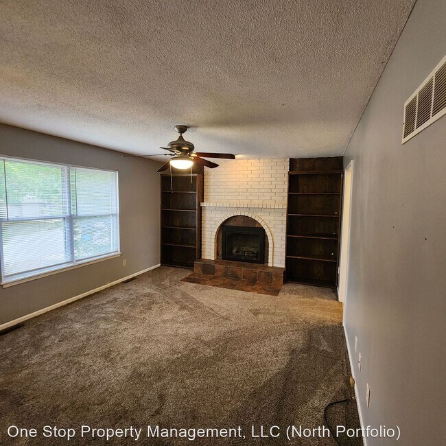 Building Photo - 4 br, 3 bath House - 19212 E 15th St N