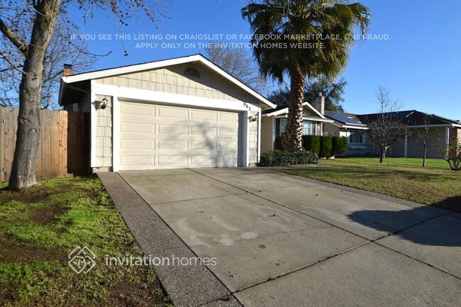 Building Photo - 962 Almond Dr