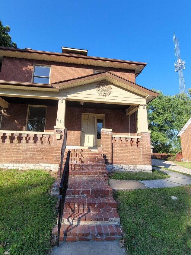 621 W Lincoln St, Belleville, IL 62220 House Rental in Belleville, IL