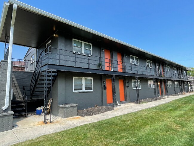 Building Photo - 1470 King Ave