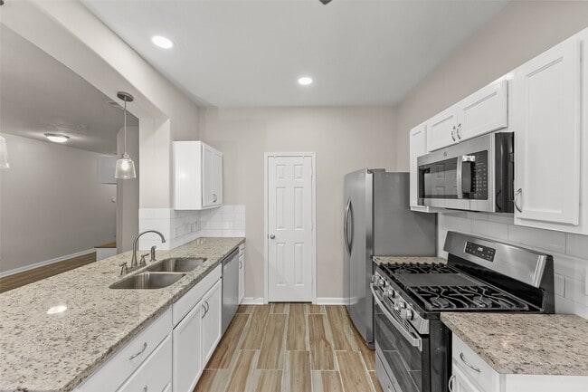 Building Photo - 6022 Yorktown Meadow Ln