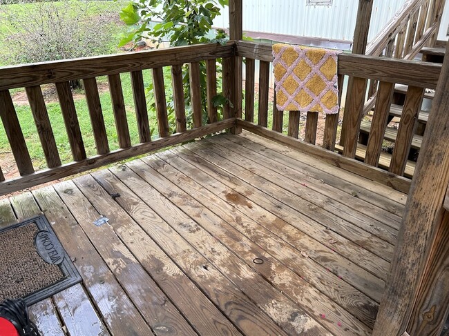 Building Photo - 7150 Seward Cir