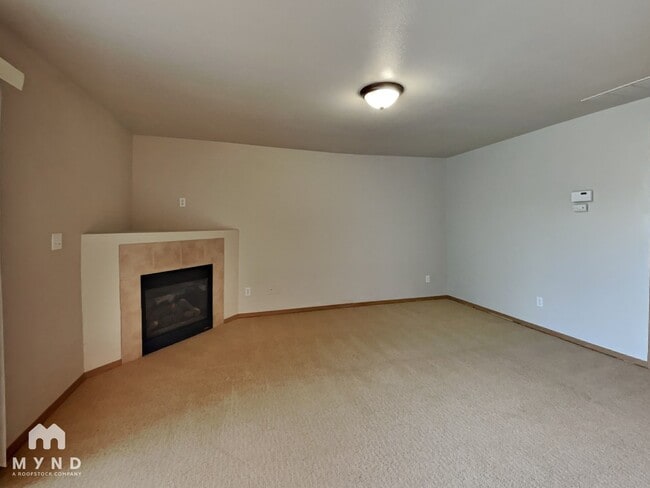Building Photo - 16504 129th Ave Ct E