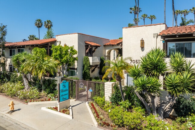 Building Photo - Maddox Appartments