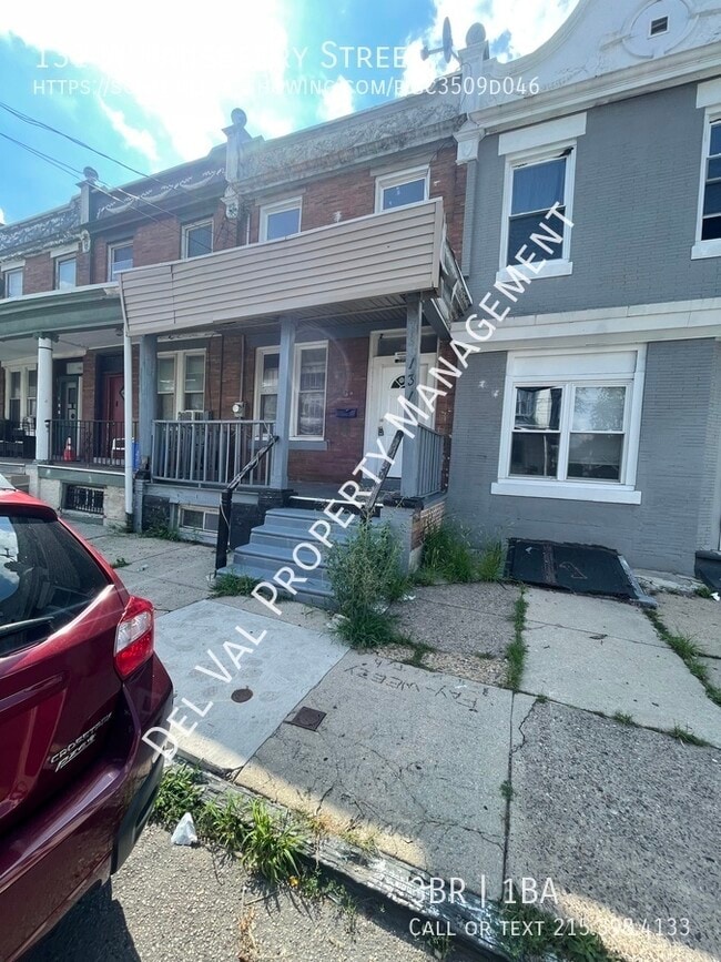 Building Photo - 131 Hansberry St