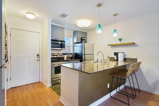Foto del edificio - 1422 Collier St