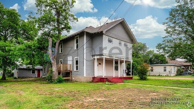 Building Photo - 146 Fairview Ave