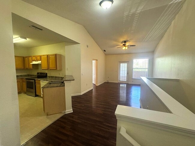 Photo - 17952 Villa Creek Dr Townhome