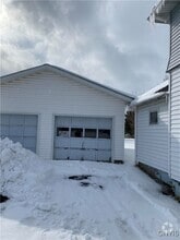 Building Photo - 25083 Woolworth St