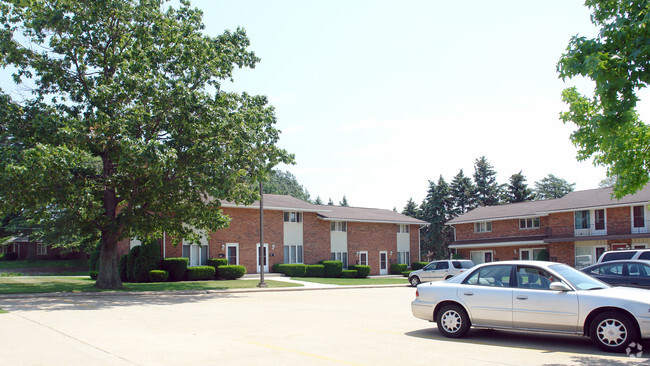 Building Photo - HIGHLAND PARK APARTMENTS